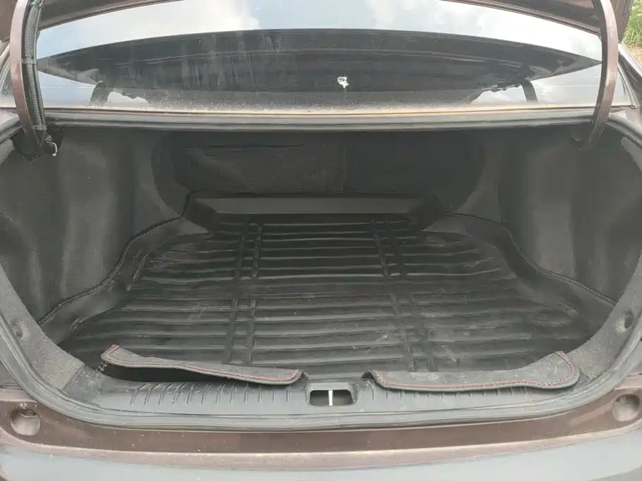 Geely Vision — миниатюра 4