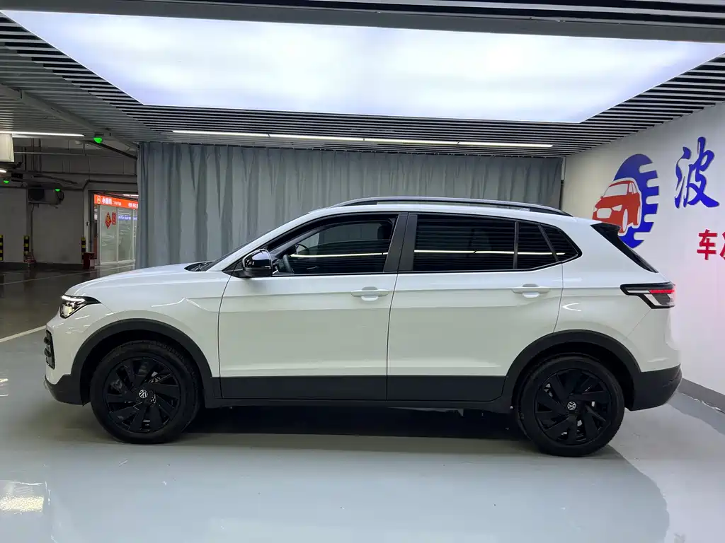 Volkswagen Tharu — миниатюра 4