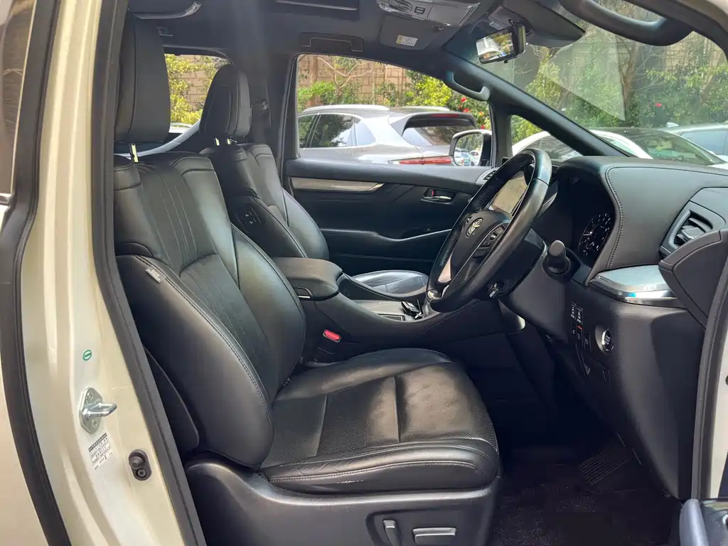 Toyota Alphard 2019 3.5L AT