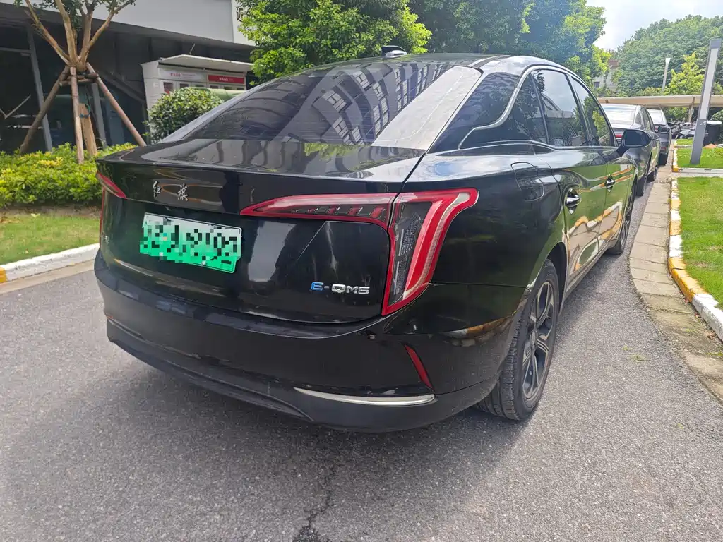 Hongqi Hongqi E-QM5 — миниатюра 6