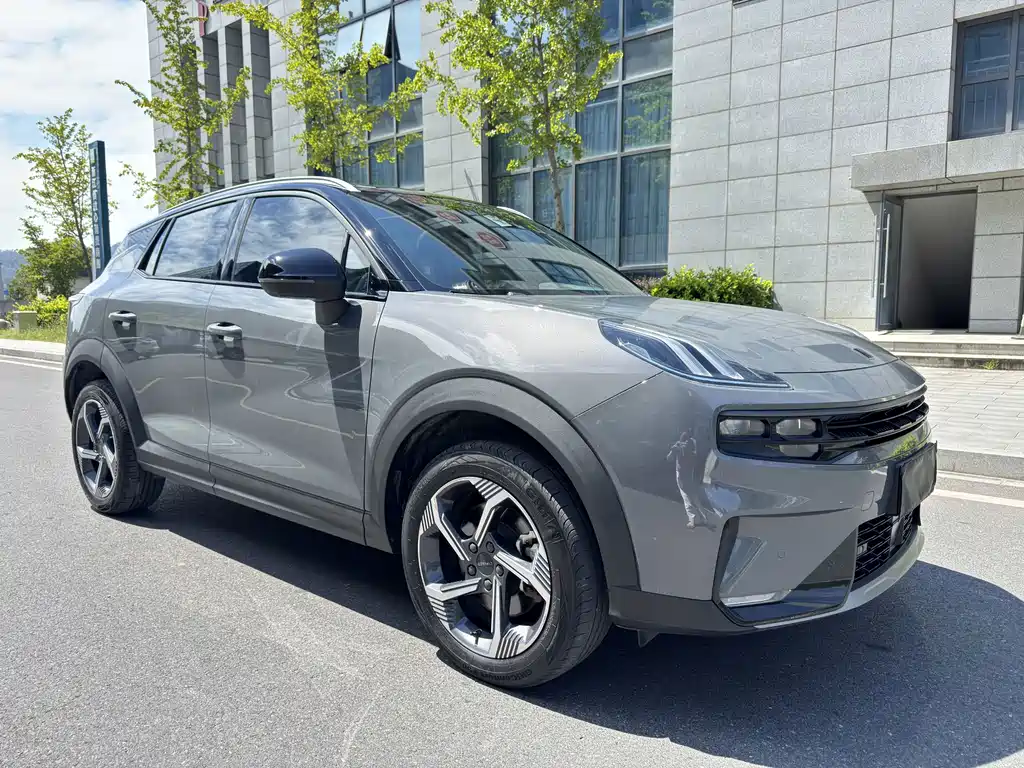 Lynk & Co 06 — миниатюра 3