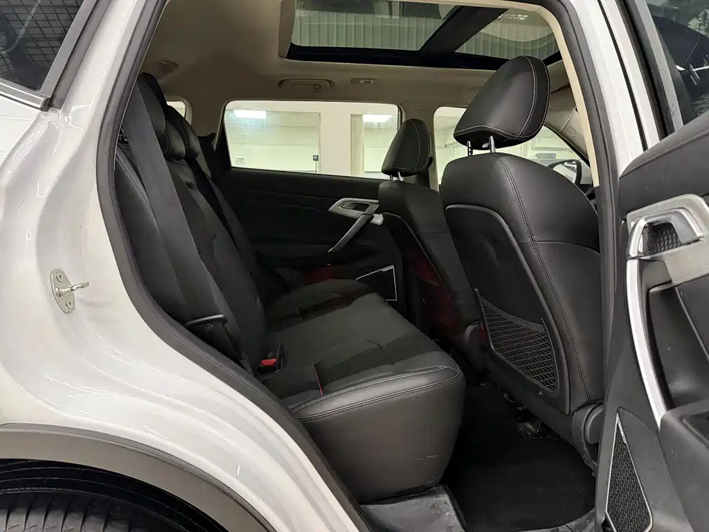 GEELY AUTOMOBILE BOYUE