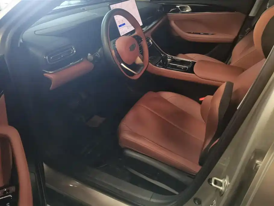 Geely Emgrand 2026 5 1.5T DCT Flagship