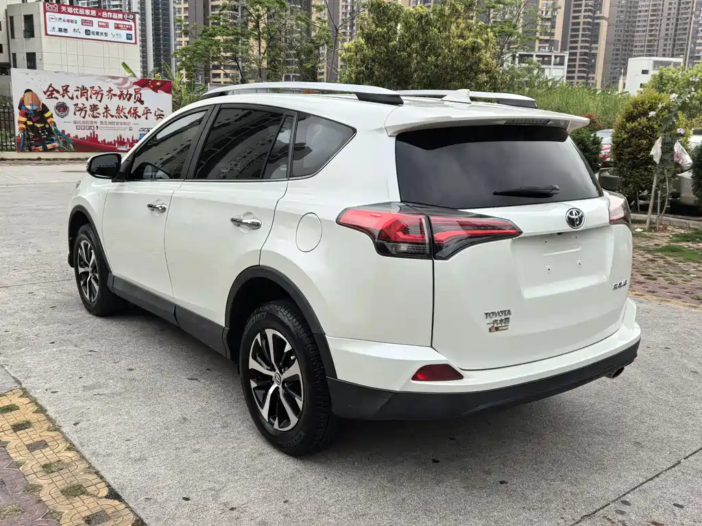 TOYOTA RAV4 RONGFANG