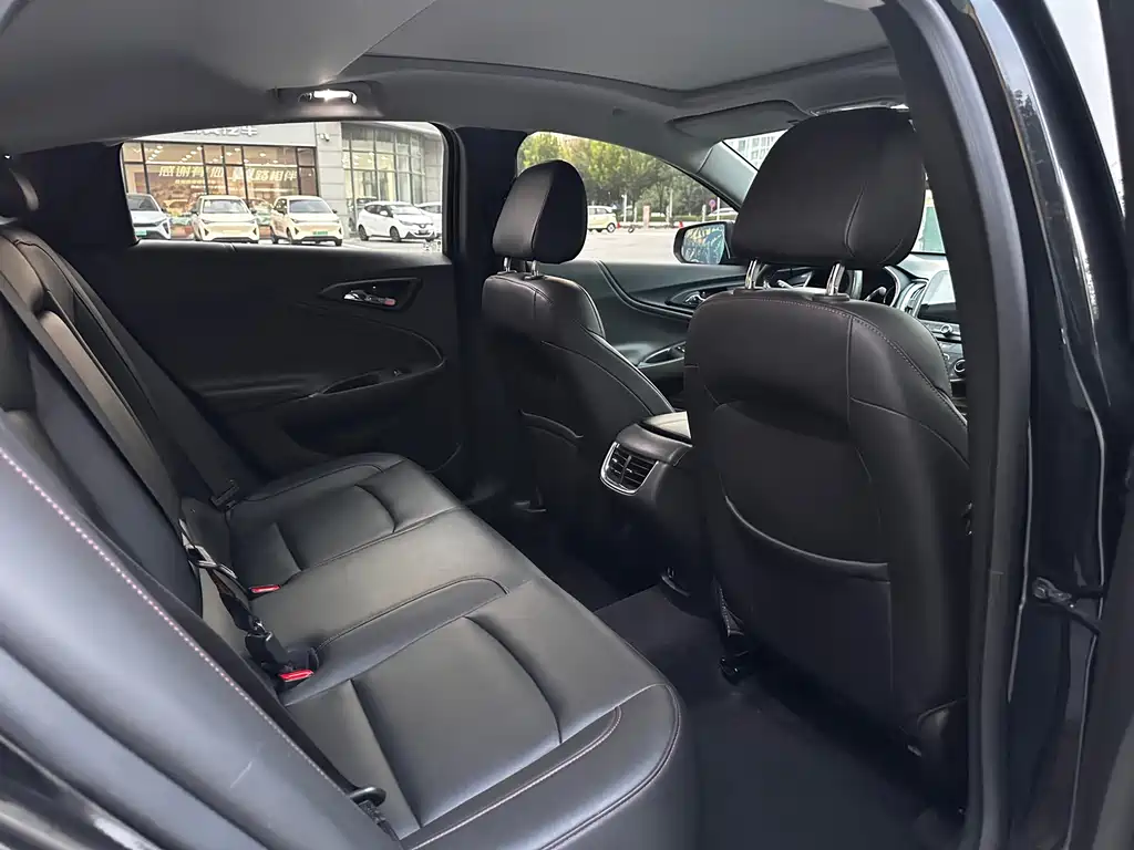 Chevrolet Malibu XL — миниатюра 8
