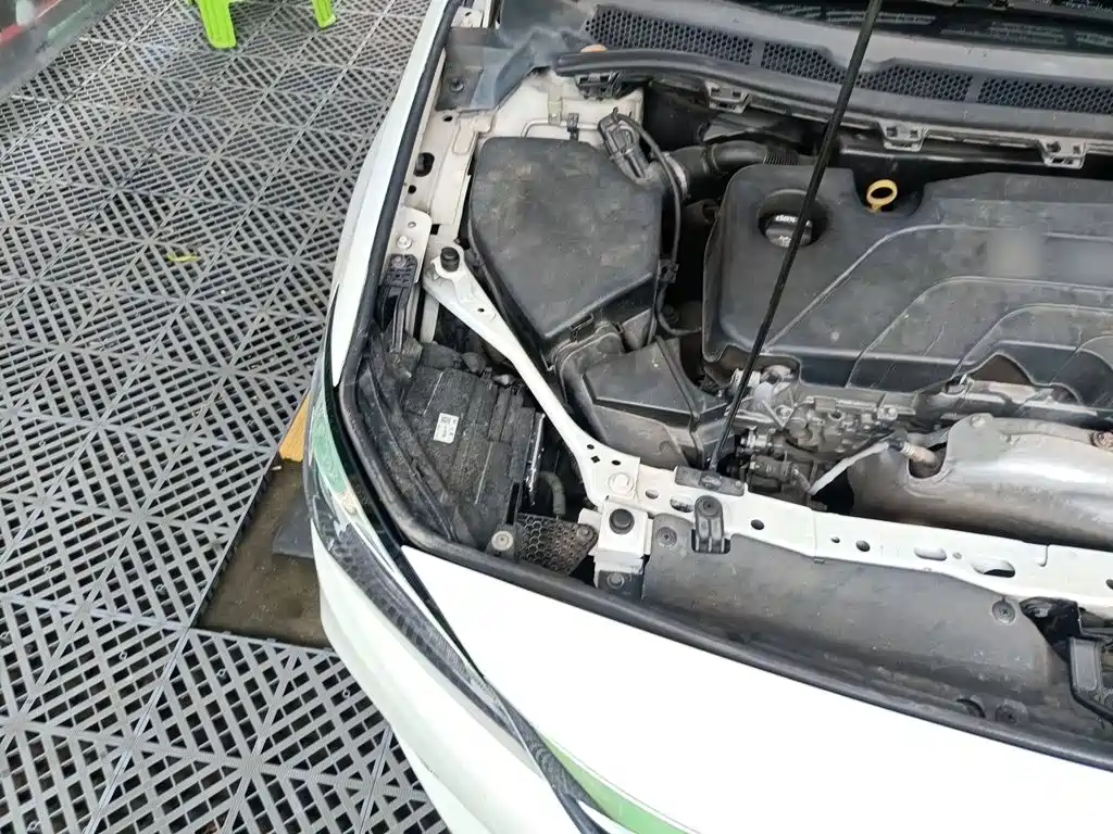 Buick Verano — миниатюра 19
