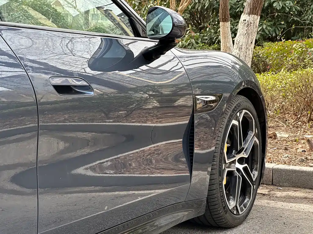 XIAOMI CAR XIAOMI SU7