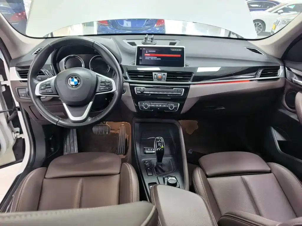 BMW X1 — миниатюра 10