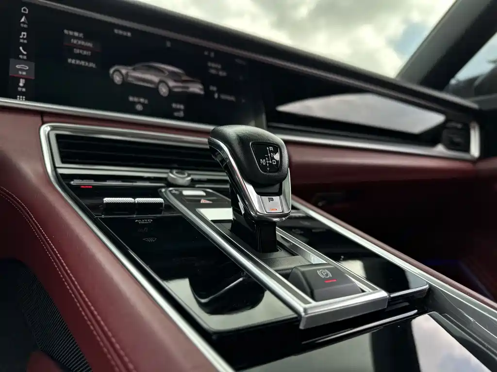 Porsche Panamera — миниатюра 12
