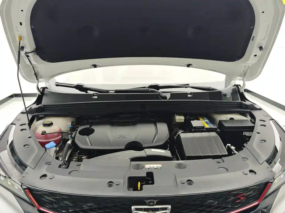Geely Binyue — миниатюра 10