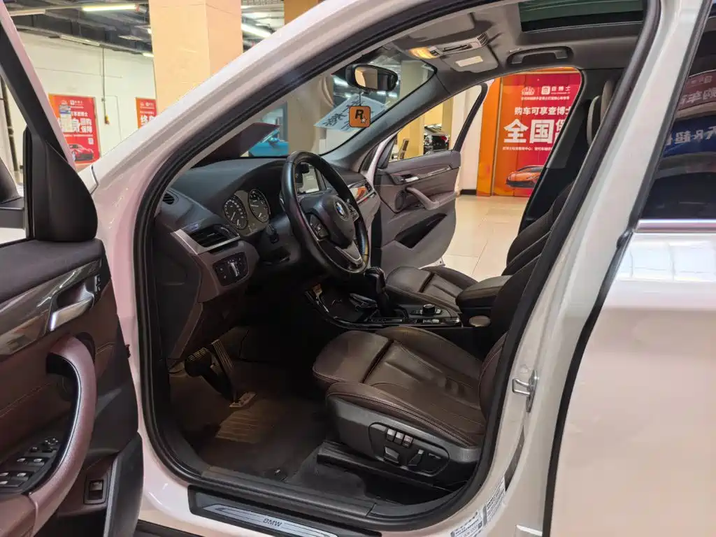BMW X1 — миниатюра 5