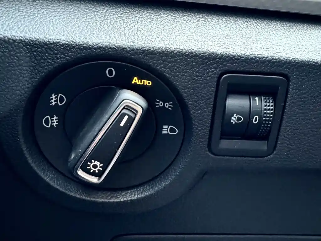 Volkswagen Tacqua 200TSI DSG Joy Connected Edition, фото 10