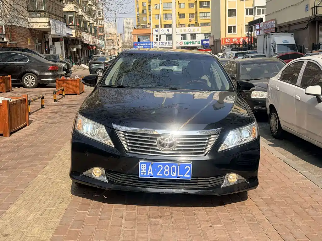 Toyota Camry — миниатюра 2