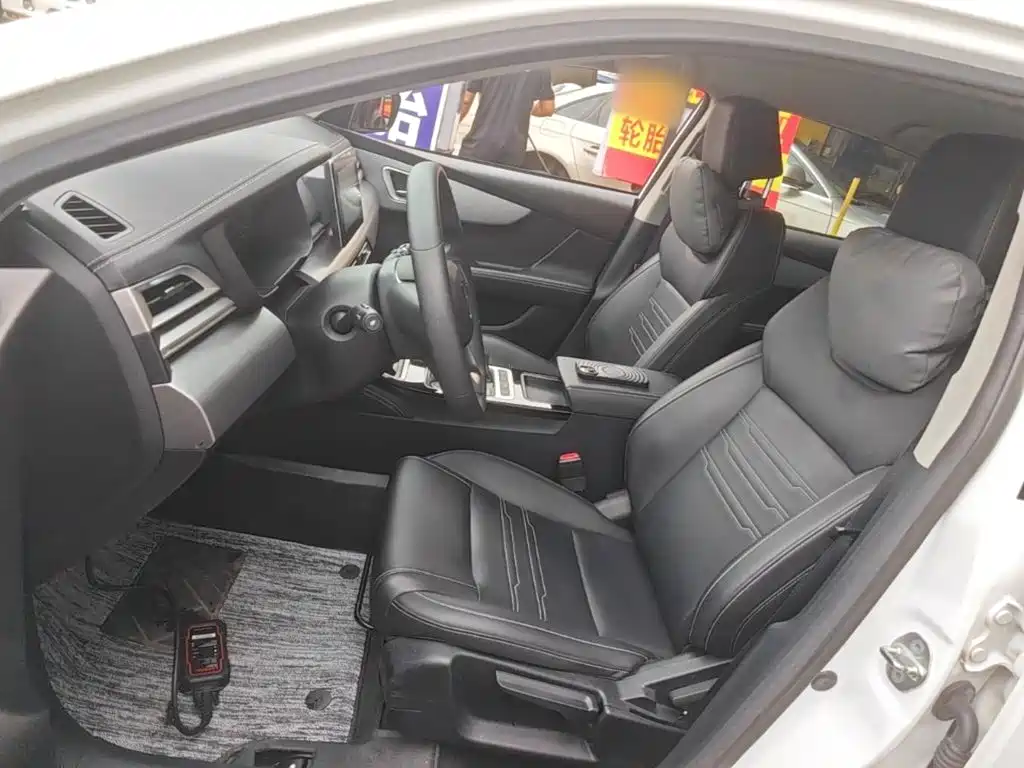 BYD Qin — миниатюра 15
