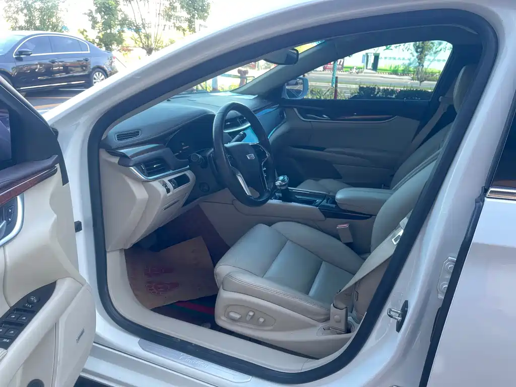 Cadillac XTS — миниатюра 5
