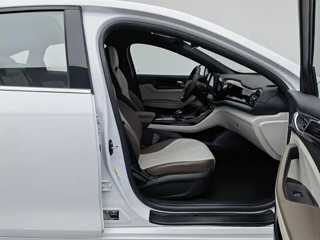 BYD Qin PLUS — миниатюра 23