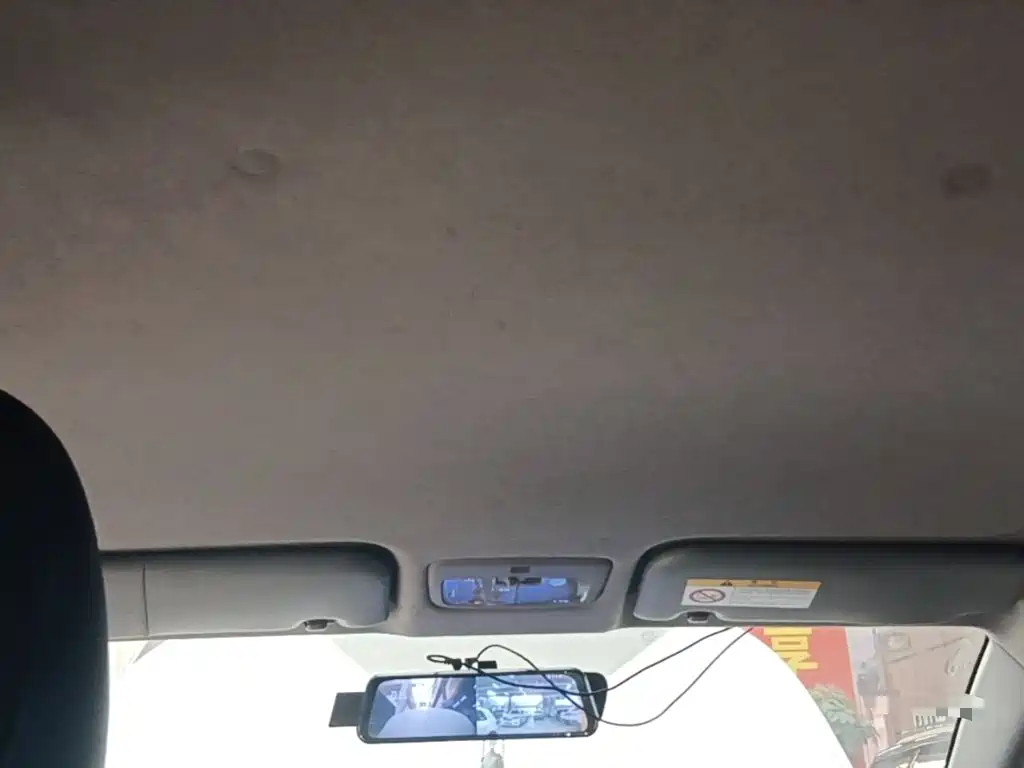 Toyota Yaris L — миниатюра 18
