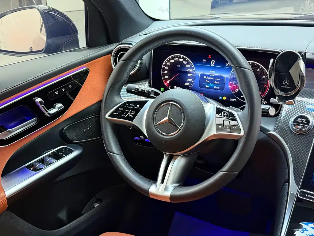 Mercedes-Benz GLC — миниатюра 8