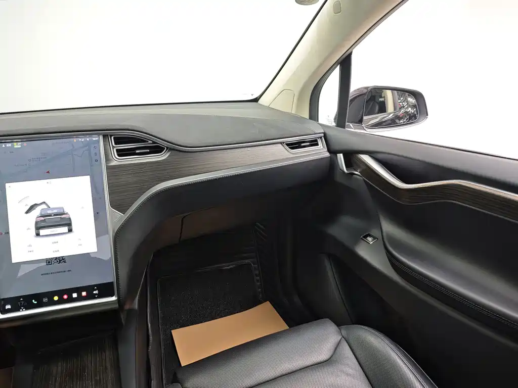 Tesla Model X — фотографии объявления, Фото 39