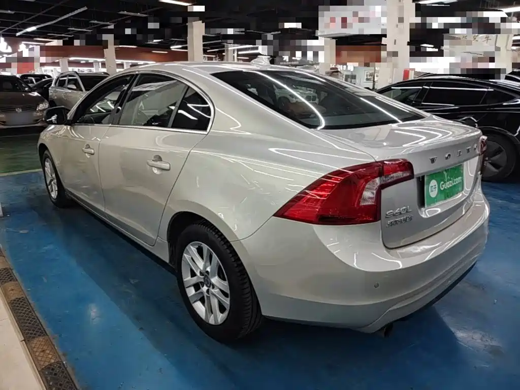 Volvo S60 — миниатюра 5