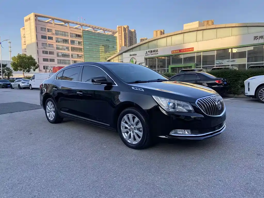 Buick LaCrosse — миниатюра 3