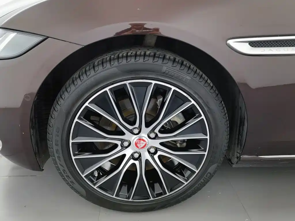 Jaguar XEL — миниатюра 17