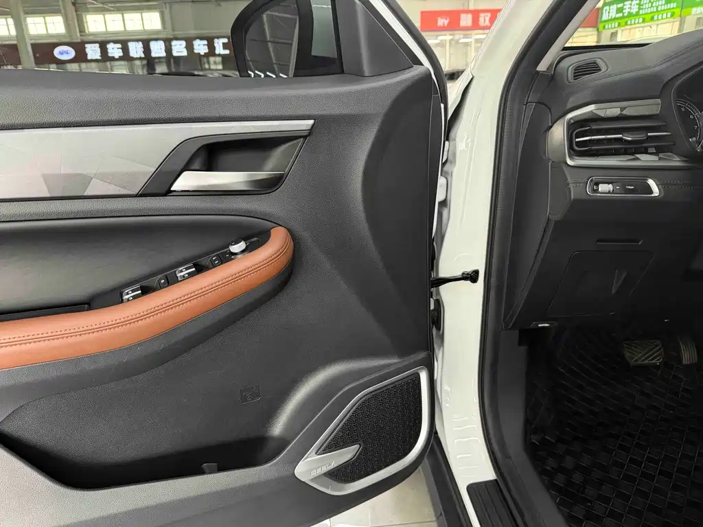 Geely Vision X6 — миниатюра 9