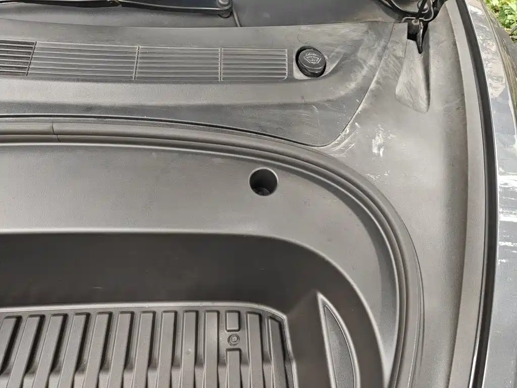 Tesla Model 3 — миниатюра 23