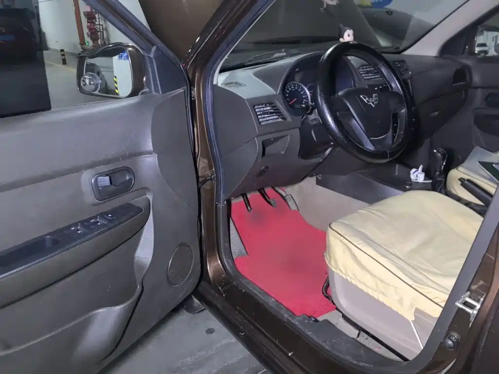 Wuling Hongguang — миниатюра 17