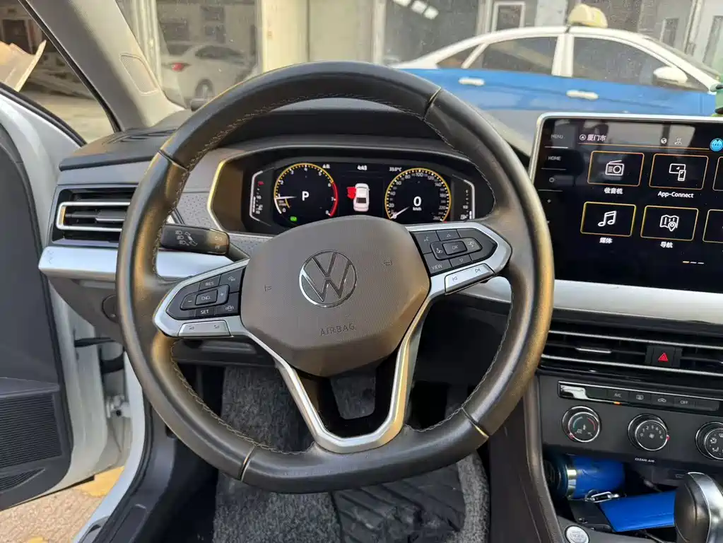 Volkswagen Lavida — миниатюра 6