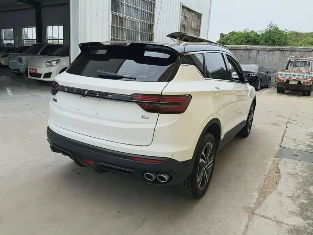 Geely Binyue — миниатюра 7