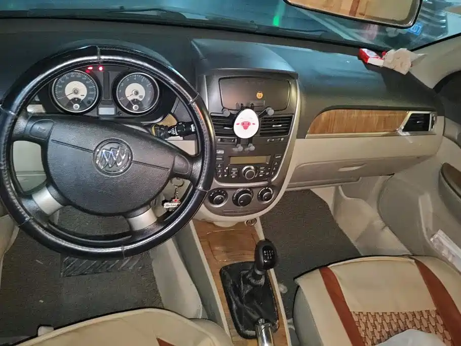 Buick Excelle — миниатюра 12