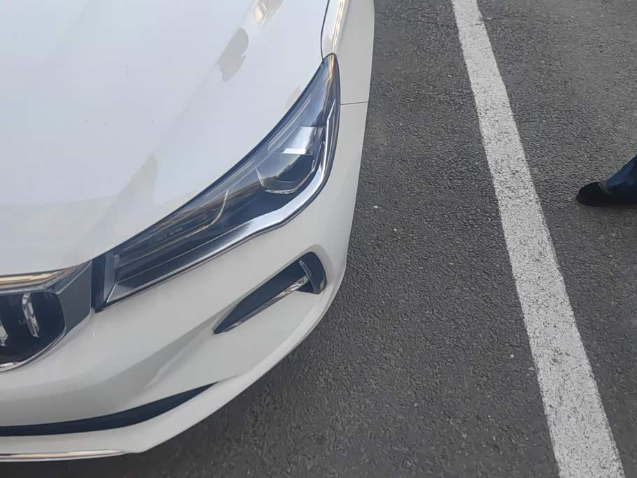Geely Emgrand 1.5 л 2025 г. Белый, пробег 2500 км