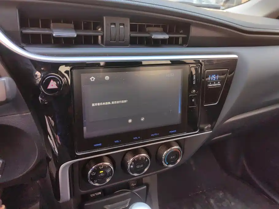 Toyota Corolla — миниатюра 13