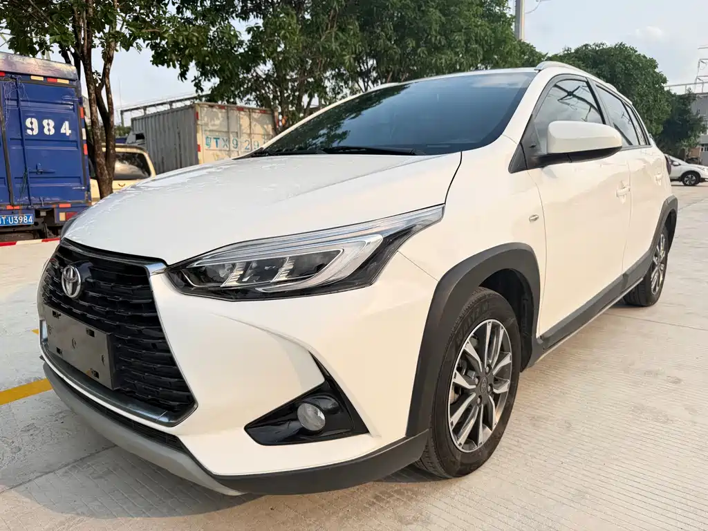 Toyota Yaris L 2022