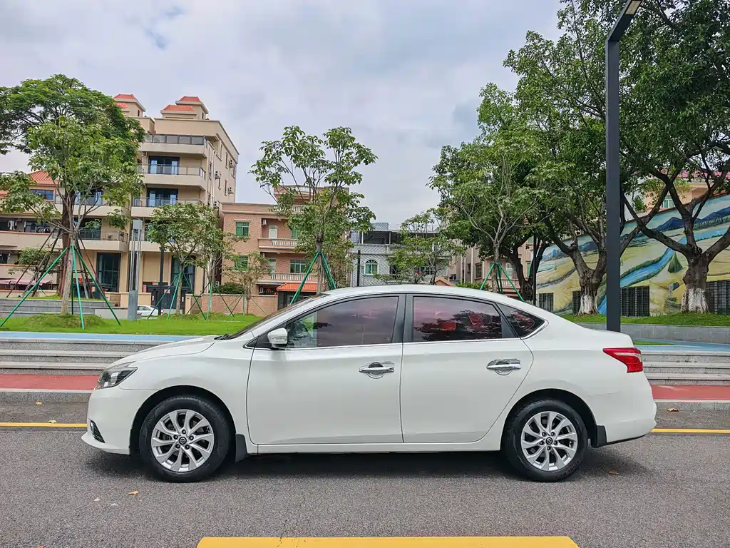 Nissan Sylphy — миниатюра 7