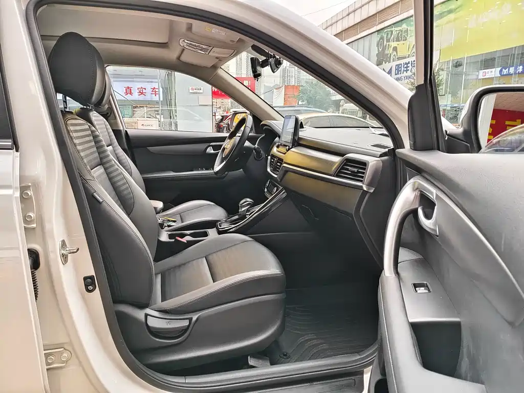 Kia Sportage — миниатюра 8