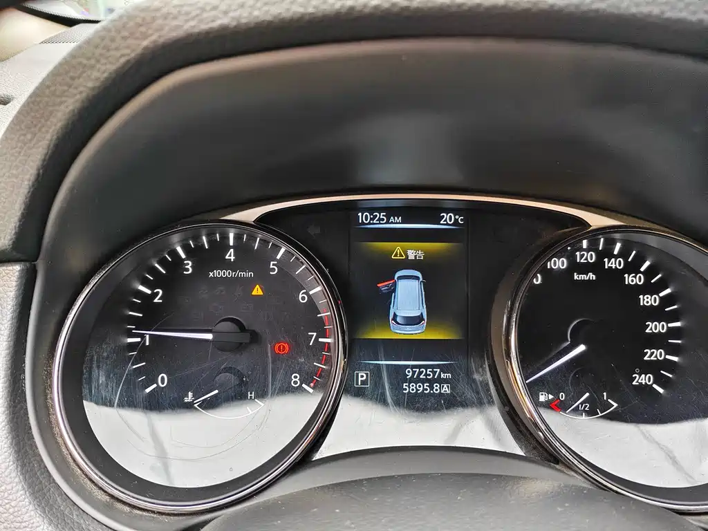 Nissan X-Trail — миниатюра 5