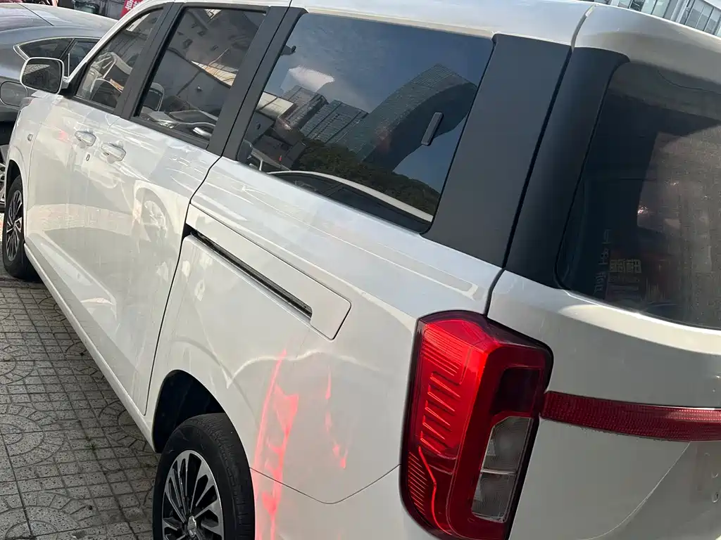 DONGFENG SCENERY 380