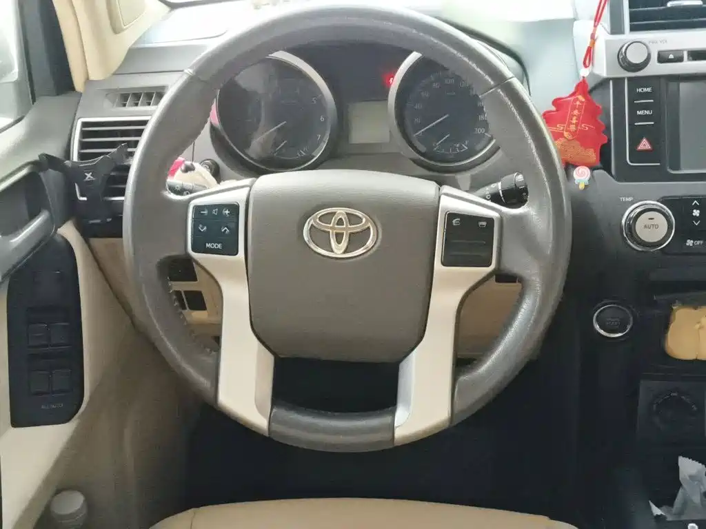 Toyota Prado — миниатюра 11