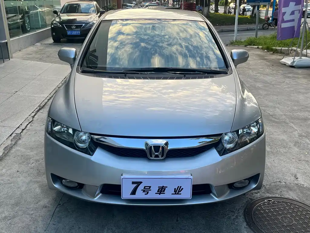 Honda Civic — миниатюра 3