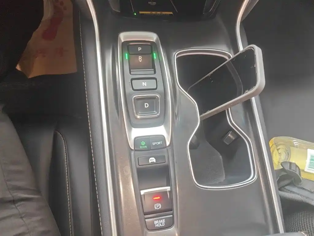 Honda Accord — миниатюра 14