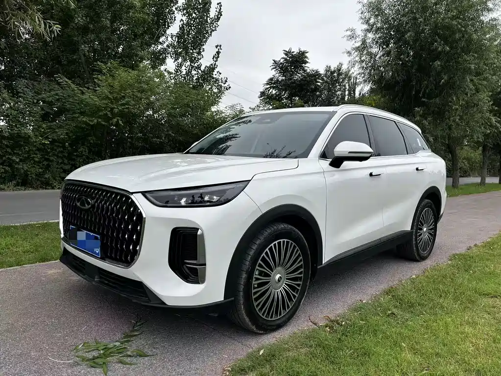2025 Chery Tiggo 8 - zdjęcie 1 z 9