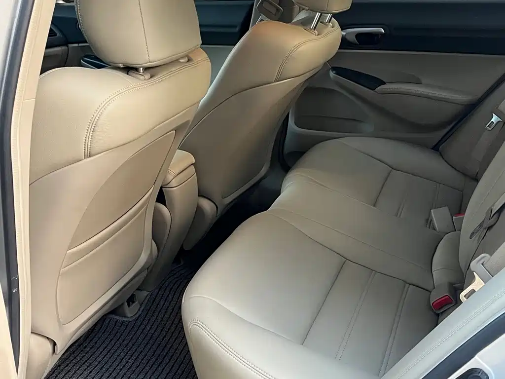 Honda Civic — миниатюра 11