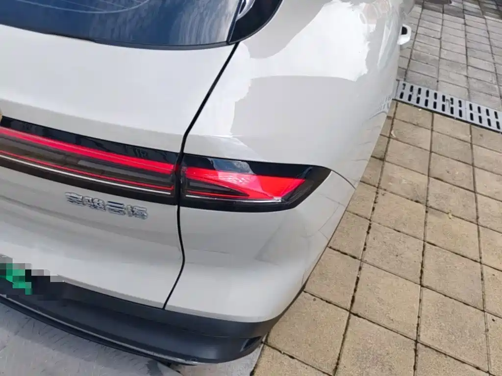 Baojun Yunhai — миниатюра 8