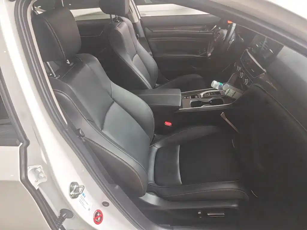 Honda Accord — миниатюра 25