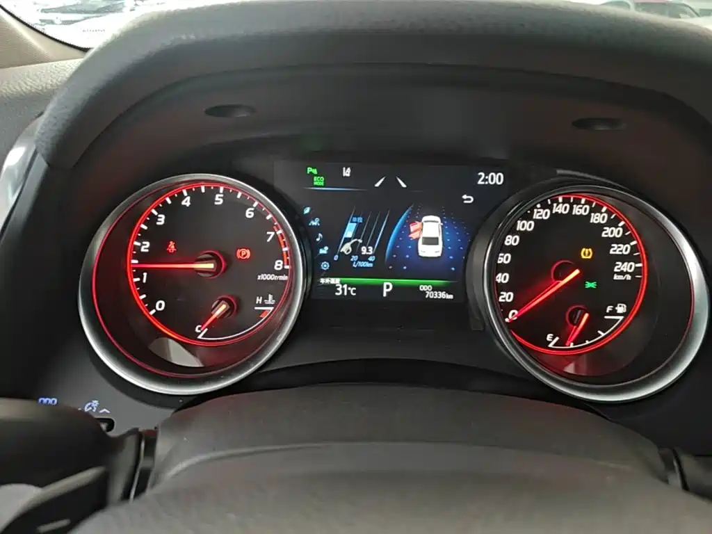 Toyota Camry — миниатюра 12