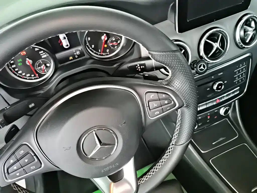 Mercedes-Benz CLA (Import) — миниатюра 14