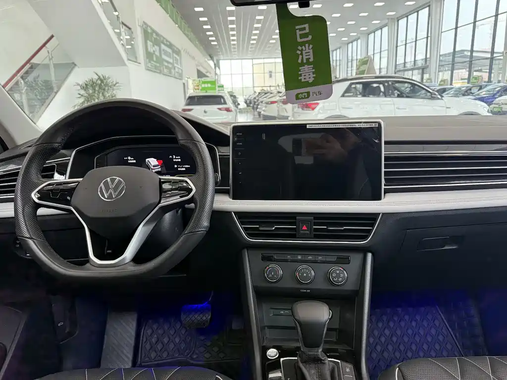 Volkswagen Tiguan L — миниатюра 20