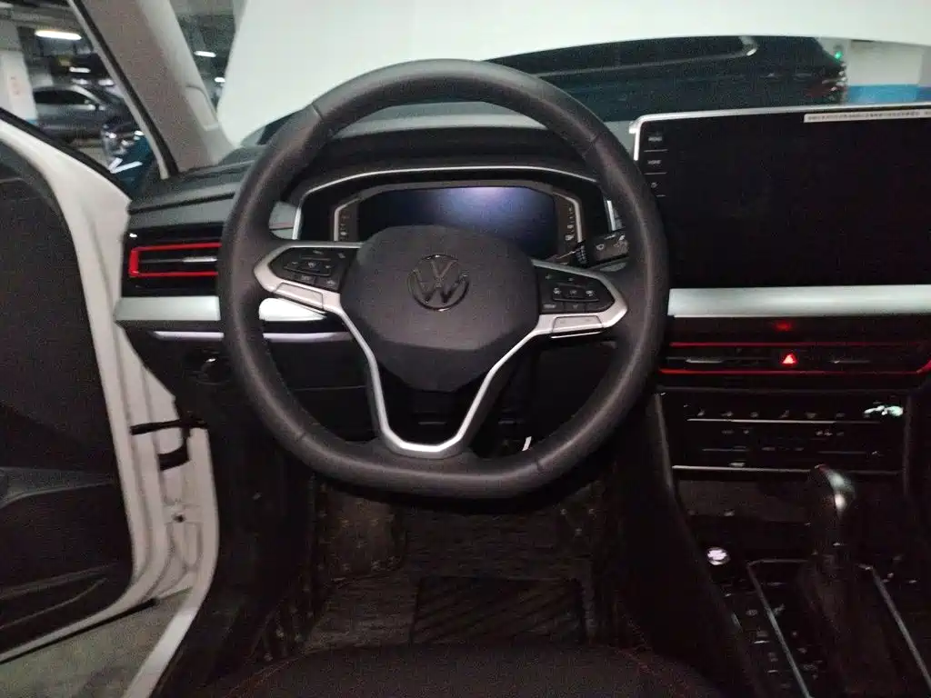Volkswagen Lavida — миниатюра 3